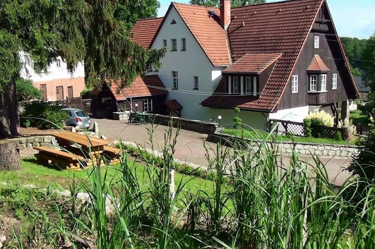 Hotel Krasnoludki Sosnówka Exteriér fotografie