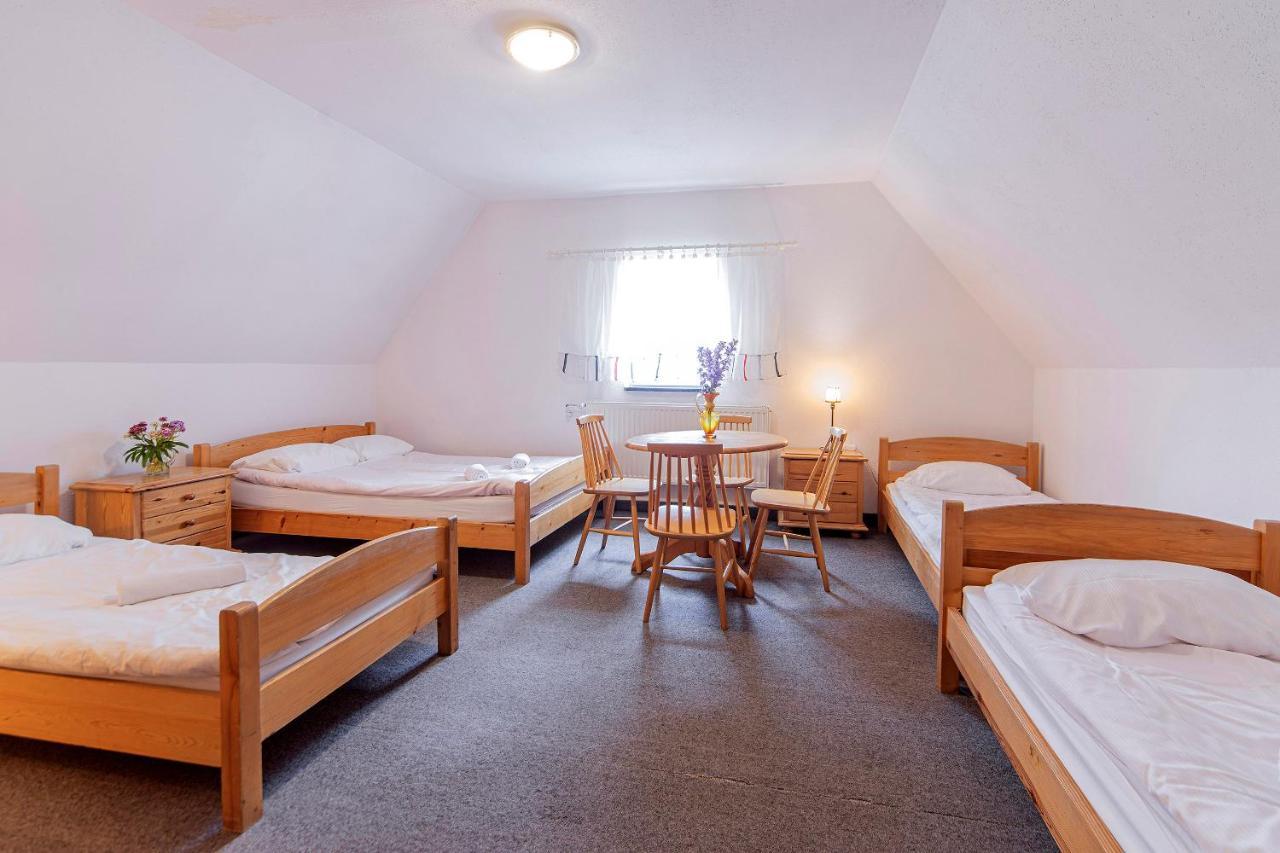 Hotel Krasnoludki Sosnówka Exteriér fotografie